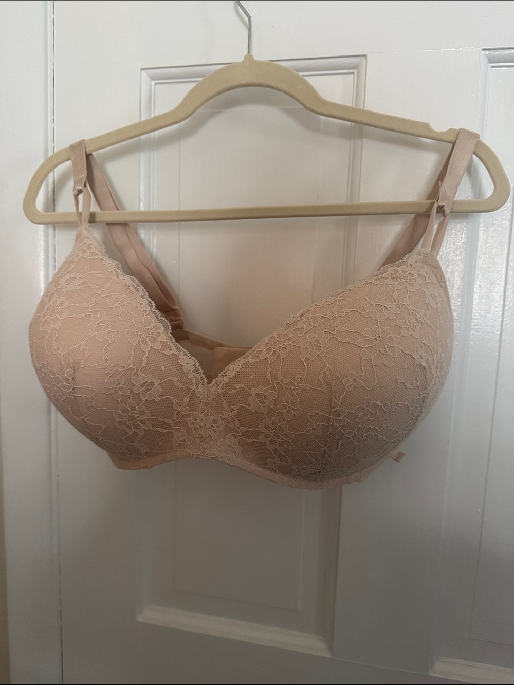 Victoria's Secret Nude Lace Overlay Bra 38ddd